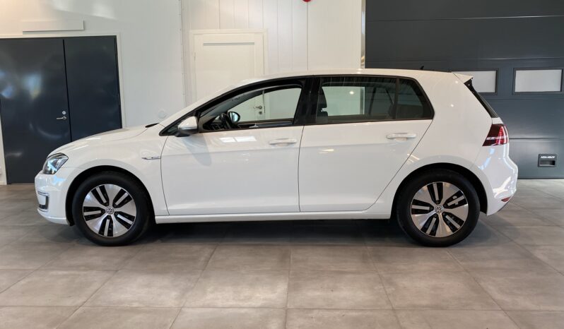 Volkswagen e-Golf 85kW 24,2kWh Automat -2015 full