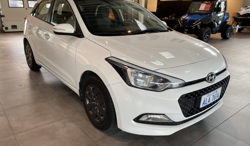 Hyundai i20 1.2 ISG Fresh 5vxl -2018 full